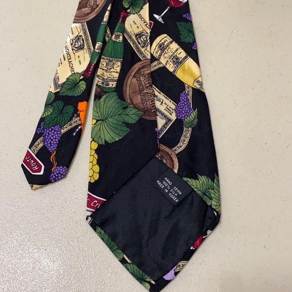 Wine theme tie - Picture 2 of 3